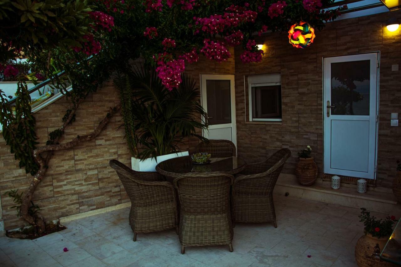 Villa Evita Mesongí Exterior photo